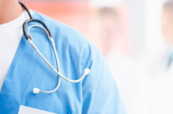 До столичних лікарень потрапляють здебільшого кияни і гості столиці, які приїхали і їм стало зле, - зазначила Мостепан