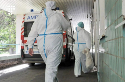   Мостепан  зазначає, що їй шкода, що населення обвинувачує медиків у всьому