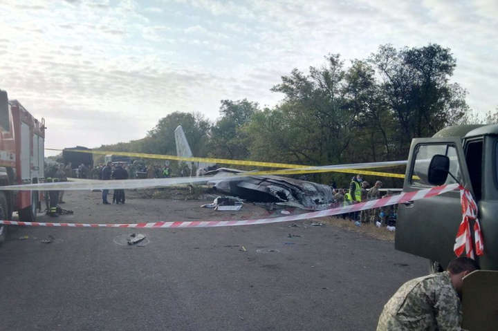 Міністр оборони відсторонив сімох посадовців після аварії Ан-26