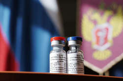 Российскую вакцину от коронавируса не посоветую даже врагу – израильский врач