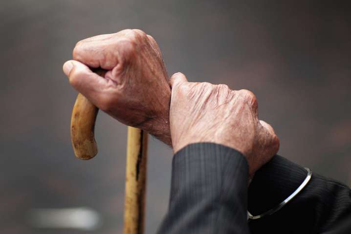 Украина не сможет выплачивать пенсии уже через 15 лет, – Шмыгаль