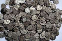 Монети, які інозомці запропонували купити киянину як антикварні, виявились фальшивими