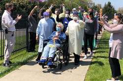 Словно заново родились: вдохновляющие фото людей, которые победили Covid-19