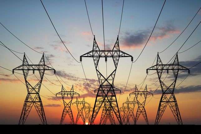 Повышение тарифа на передачу электричества в период кризиса недопустима, — эксперты