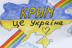 Суд спростував всі фейки про «здачу Криму Росії українськими політиками»