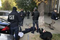 СБУ затримала шахраїв, які продавали посади помічників нардепів