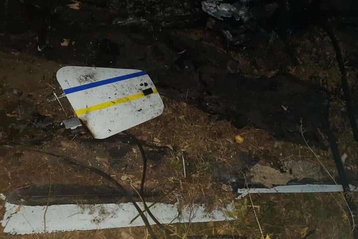 Трагедія під Києвом: з’явились фото з місця падіння мотодельтаплана 