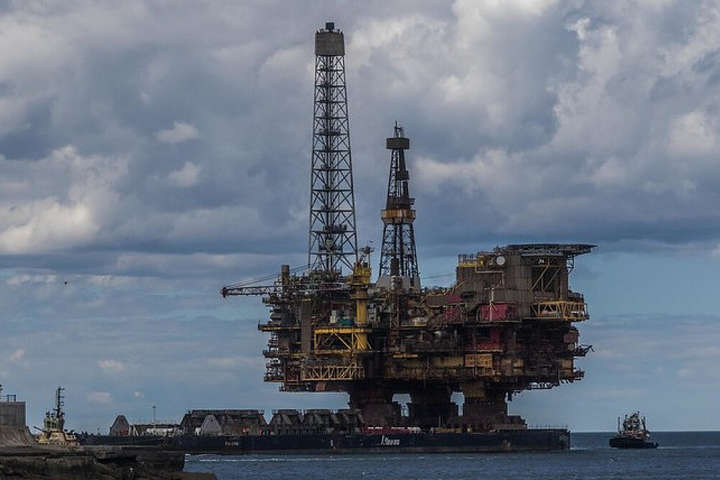 Видобуток нафти в світі опинився під загрозою