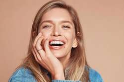 Певица Вера Брежнева