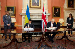 Україна та Британія домовилися працювати над полегшенням візових умов