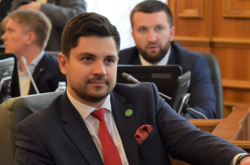 «Слуга народу» Качура підтримав ідею закупівлі російської вакцини