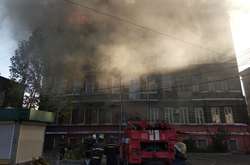 Пожежа сталася на п’ятому поверсі п’ятиповерхового житлового будинку 