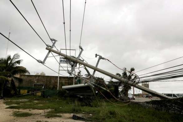 Ураган «Дельта» залишив без світла понад 600 тис. людей у США