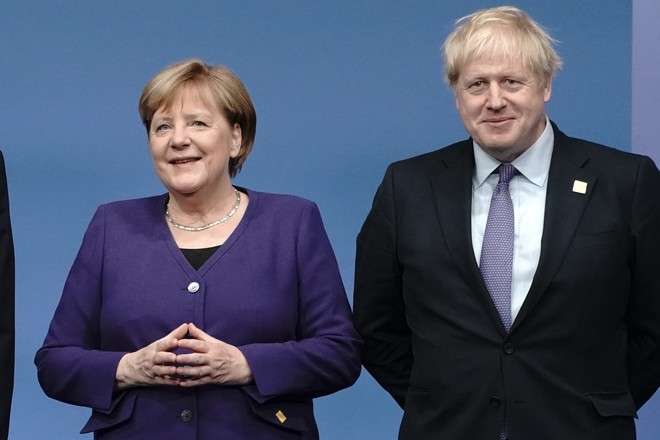Джонсон і Меркель провели переговори про торгівлю ЄС і Британії