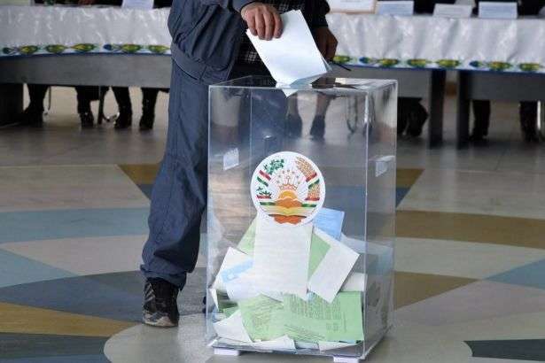 У Таджикистані вибори президента визнали такими, що відбулися