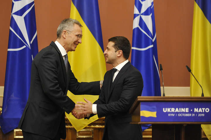 Зеленський вважає єдиним шансом зберегти Україну – членство у НАТО