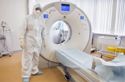 В Україні за минулу добу, 13 жовтня, коронавірусне захворювання підтвердили ще у 5590 осіб.