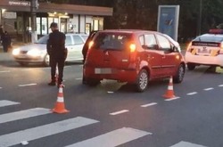 Жахлива аварія у Вінниці: водій збив двох дітей на пішохідному переході (відео)