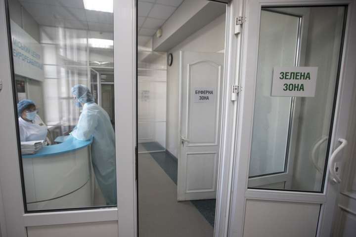 Скільки вільних ліжок у коронавірусних лікарнях Києва: Кличко оприлюднив дані