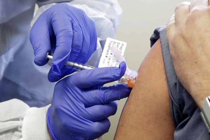 Степанов заявив, що Україна вироблятиме власні вакцини