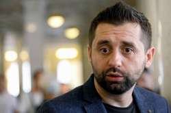 Арахамия заявил, что украинскую армию надо сокращать