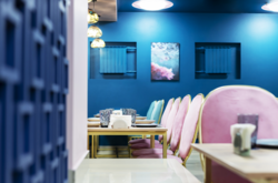 У Словенії через спалах Covid-19 заборонили роботу барів та ресторанів