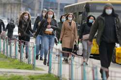 В Івано-Франківську дитсадки та транспорт працюватимуть попри «червону» зону