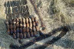 СБУ знайшла на Луганщині схрони з боєприпасами на дні змілілих водоймищ