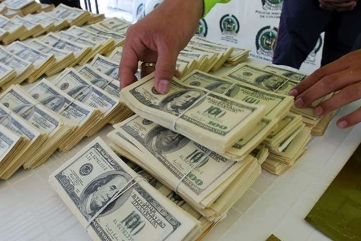 Нацбанк за тиждень значно скоротив продаж валюти для підтримки гривні