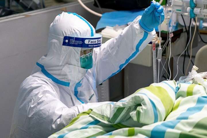 Коронавірус атакує: у Києві за добу виявили 598 хворих