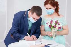 Карантин в Україні: кількість шлюбів та розлучень різко скоротилася