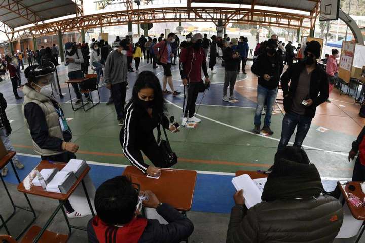 У Болівії завершилися президентські і парламентські вибори