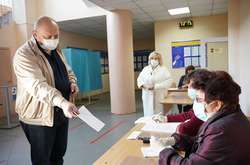 І виборці, і члени виборчих дільниць мають дотримуватися маскового режиму