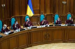 Конституційний суд відповів на звинувачення у порушенні прав Зеленського