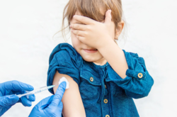 Вакцинація під час пандемії: п’ять запитань до інфекціоністів