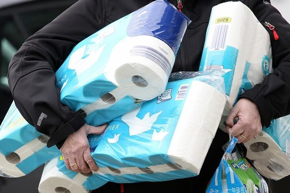 У Німеччині друга хвиля закупівлі туалетного паперу через спалах Covid-19