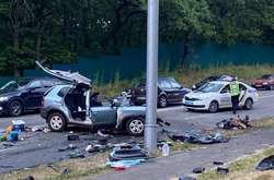 ДТП із чотирма жертвами під Києвом: водій Mercedes постане перед судом