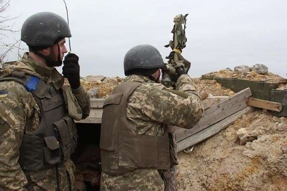 З початку доби російські окупанти двічі обстріляли українські позиції поблизу Шумів