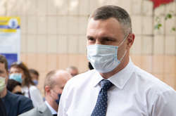 Кличко заявив про відсутність симптомів Covid-19