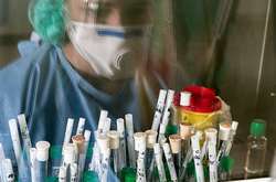 У світі коронавірусом заразилися вже понад 43 млн людей