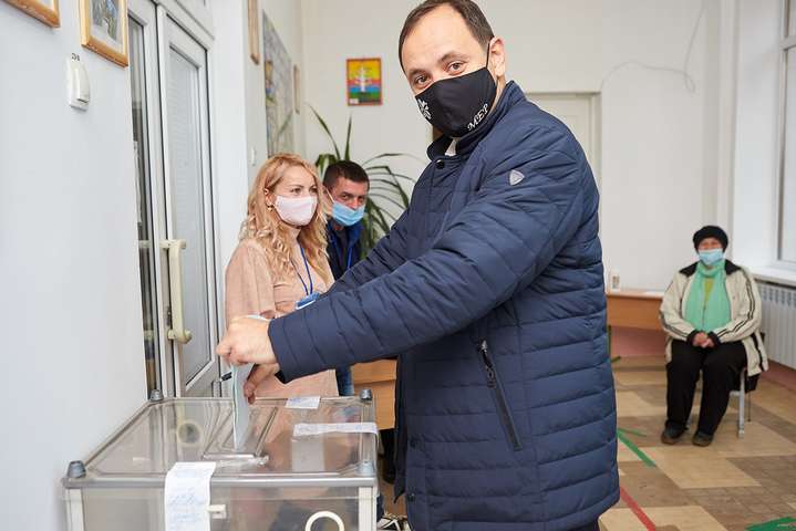 В Івано-Франківську на виборах мера вдруге перемагає чинний мер – екзит-пол