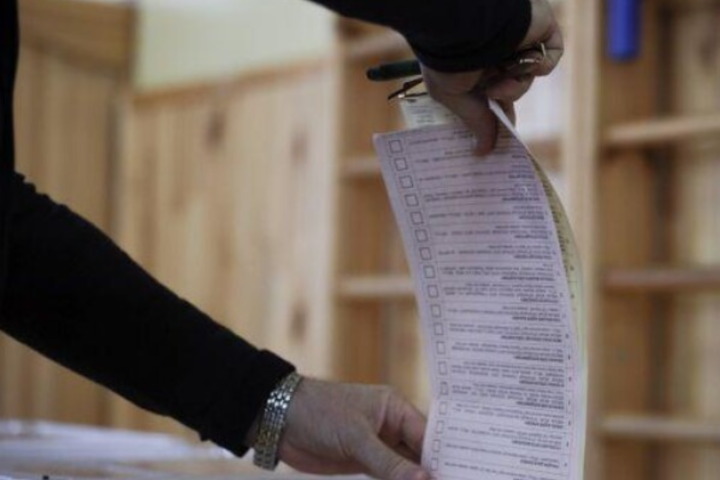 Соціологи назвали причини низької явки українців на місцевих виборах
