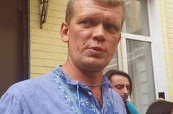 Ігор Швайка повідомив, що невідомі побили його біля паркану власного будирку