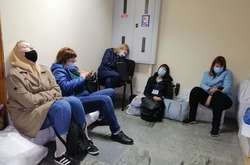 Здача протоколів у Дарницькій ТВК