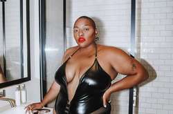 плюс-сайз-модель Ньоме Николас-Уильямс