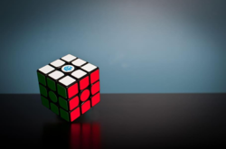 Канадська компанія Spin Masters купила права на «кубик Рубіка» за $50 млн