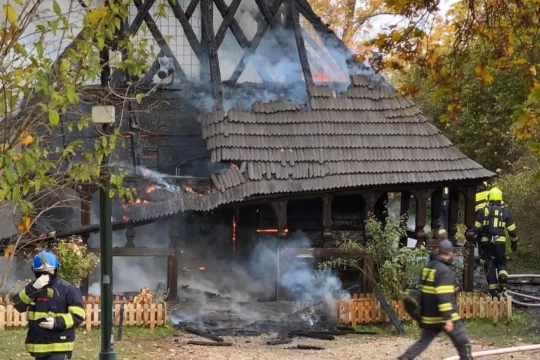 У Празі згоріла церква, привезена з України 