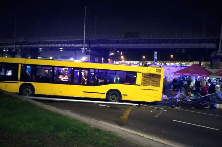 Смертельне ДТП на Видубичах: поліція затримала водія автобуса