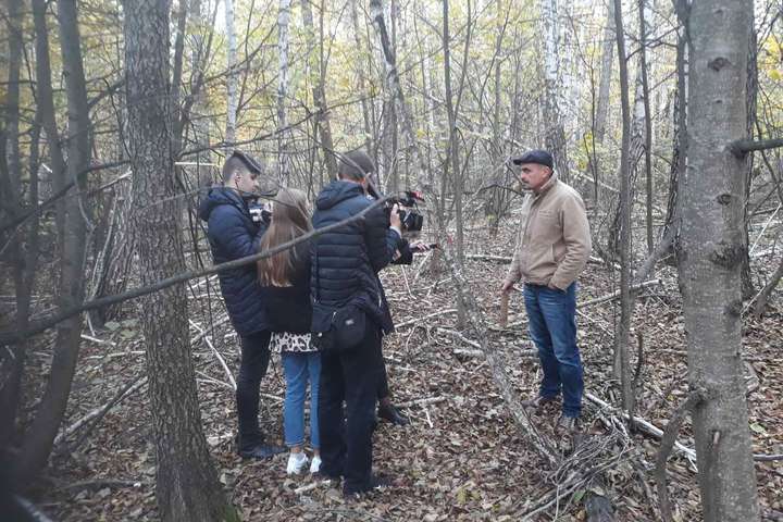 На Житомирщині у гільзі від снаряду знайшли друковані агітматеріали УПА