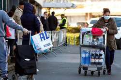  На відкритому повітрі у Бельгії можна зустрічатися групами не більше чотирьох осіб 